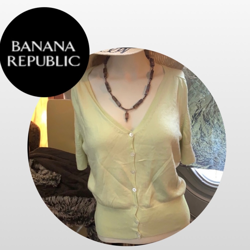 Banana Republic Silk Cashmere Sweater!🌿